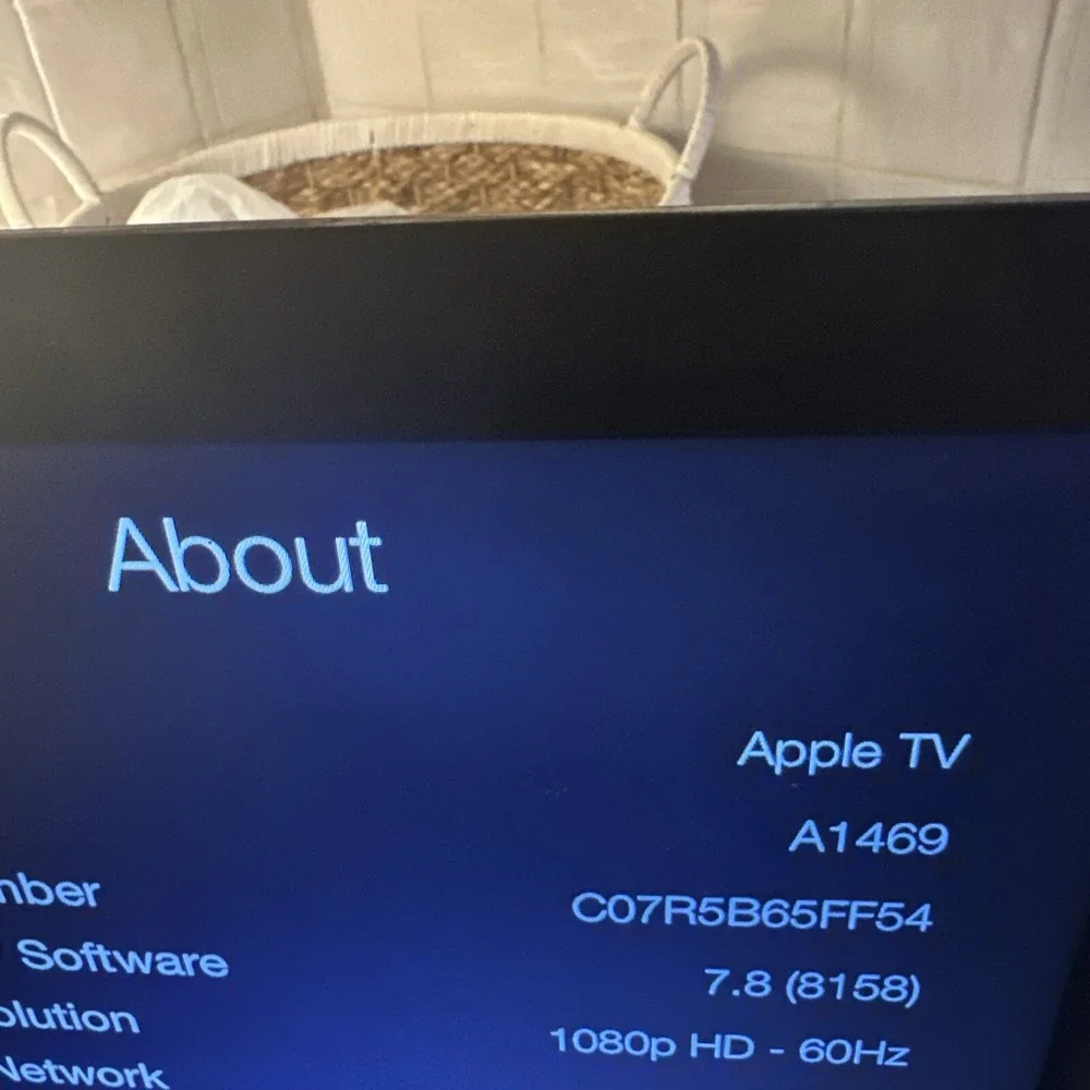 Apple A1469 3rd Generation Black HD Digital TV Media Streamer